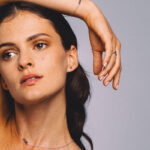 collar de oro 18k y iolitas