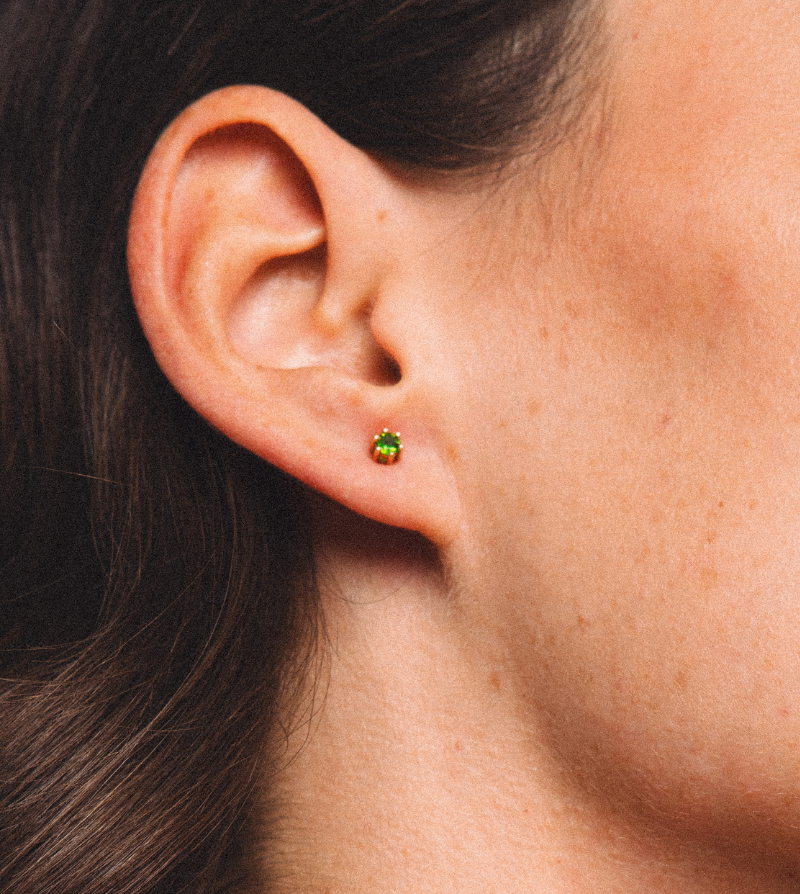 pendientes de oro 18k y diópsidos naturales