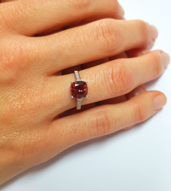 Anillo Copinar Granate Piropo - Imagen 5