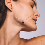 colgante de oro blanco 18k y Iolita