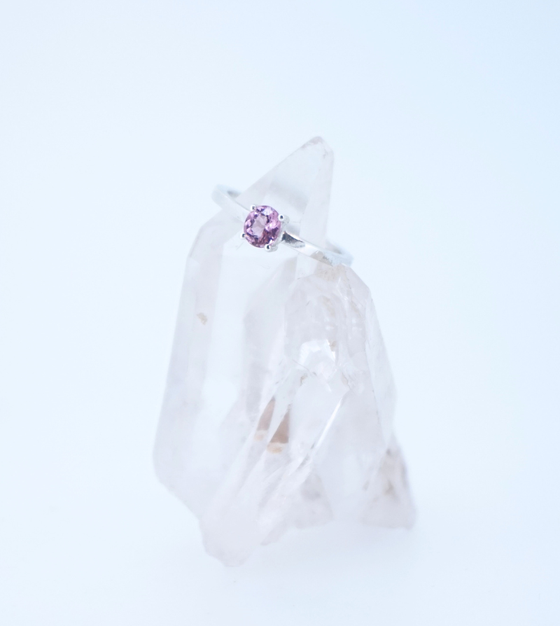 Anillo turmalina rosa clarita